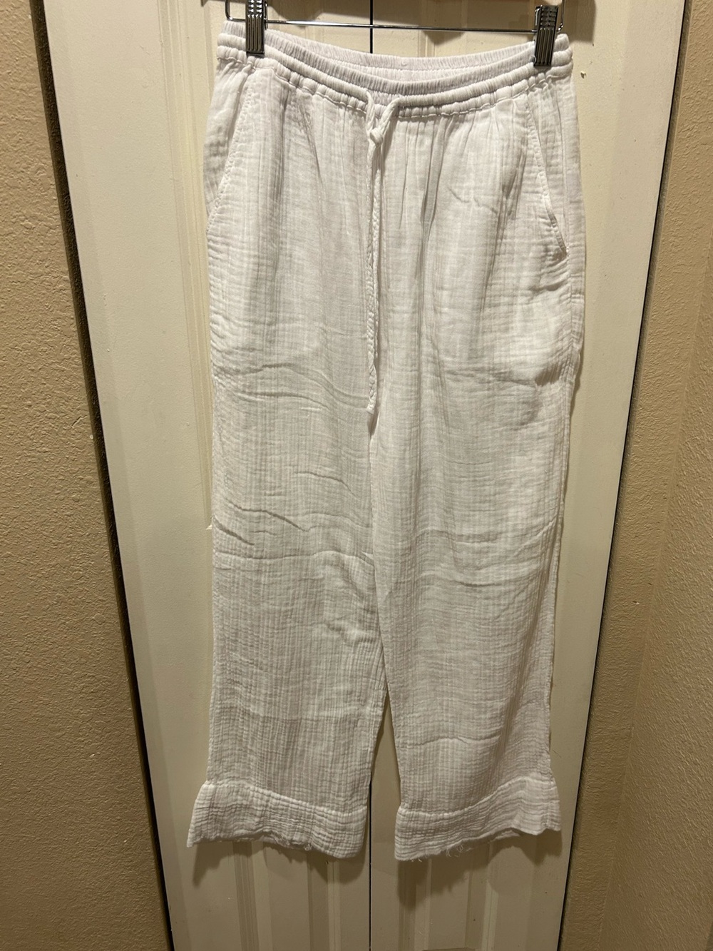 Xirena Drawstring Textured Trousers Gauze White Resort Beachy , M like new